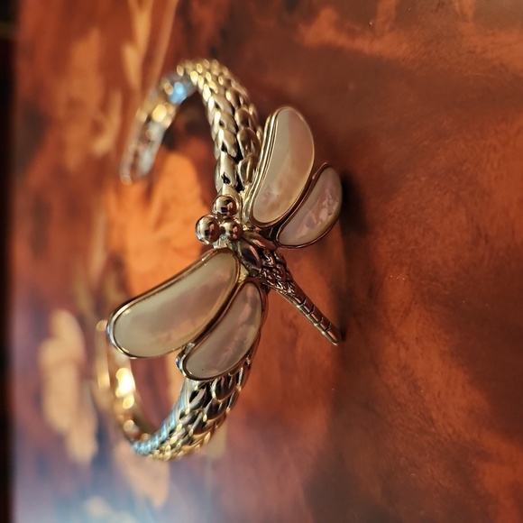 JTV Pacific Style Jewelry - JTV Mother Of Pearl Rhodium Over Silver Dragonfly Bracelet